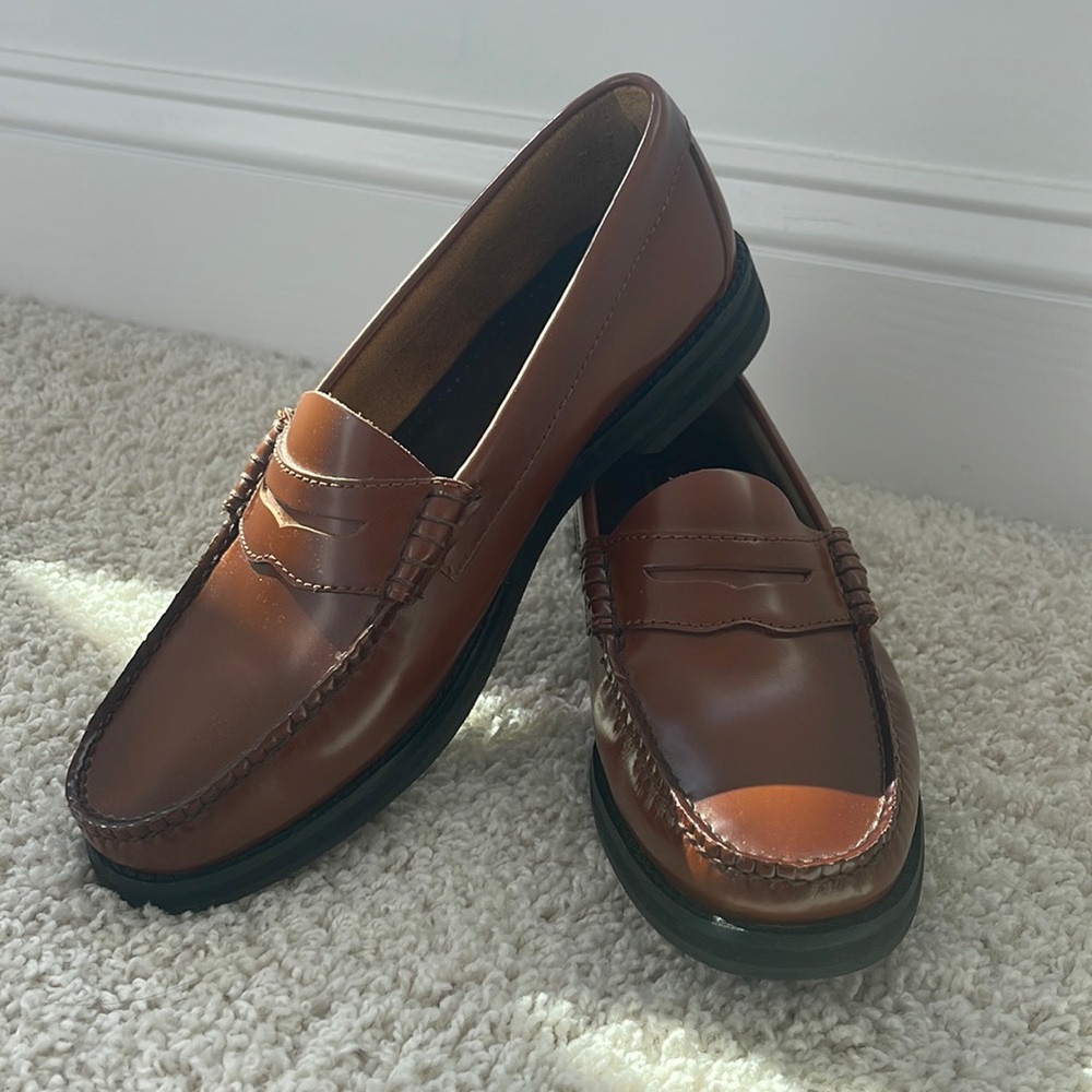 G.H. Bass & Co. Whitney Weejuns Penny Ladies 8.5